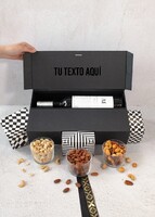 Imagen preview para Personaliza Regalo con Vino Tinto y Botanas - 1