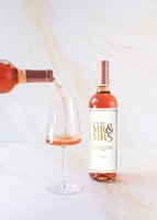 Imagen preview para Personaliza Vino Beringer con etiqueta "Mr&Mrs" - 3