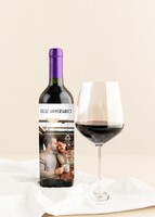 Imagen preview para Personaliza Vino Concha y Toro "Feliz aniversario" con foto - 3