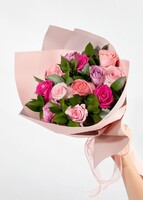 Imagen preview para Ramo Romántico de 12 Rosas - 2