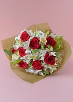 Imagen preview para Ramo con 8 Rosas rojas y Alstroemeria - 1