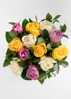 Imagen preview para Ramo de 12 Rosas de Colores con mini foto - 4