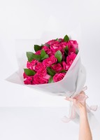 Imagen preview para Ramo de 24 Rosas Fucsia - 2