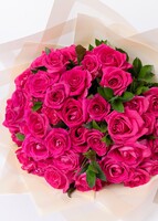 Imagen preview para Ramo de 50 Rosas Fucsia - 3
