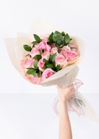 Imagen preview para Ramo de 24 Rosas Rosa Claro - 2