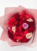 Imagen preview para Beso Ramo con Gerberas Rojas y Claveles - 3