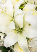 Imagen preview para Ramo de Lilys Blancas y Claveles  - 4