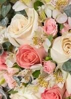 Imagen preview para Ramo de  Rosa Hermosa y Rosa Blanca - 4