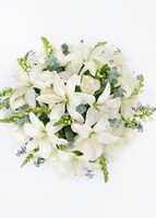 Imagen preview para Rosas blancas y lilys blancas en jarrón cilindro con mini foto - 4