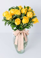 Imagen preview para Sus Flores Amarillas con 12 Rosas - 1