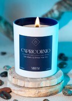Imagen preview para Vela con Anillo Signo Capricornio Mirum 400 ml - 2